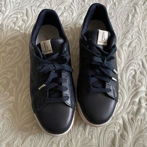 Ellen Degeneres shoes